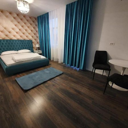 Garsonierre Central Luxury Târgu Jiu Eksteriør billede