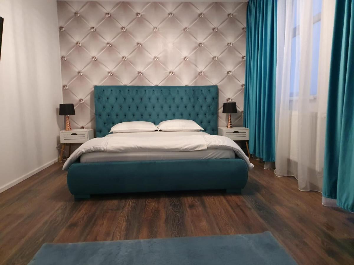 Garsonierre Central Luxury Târgu Jiu Eksteriør billede