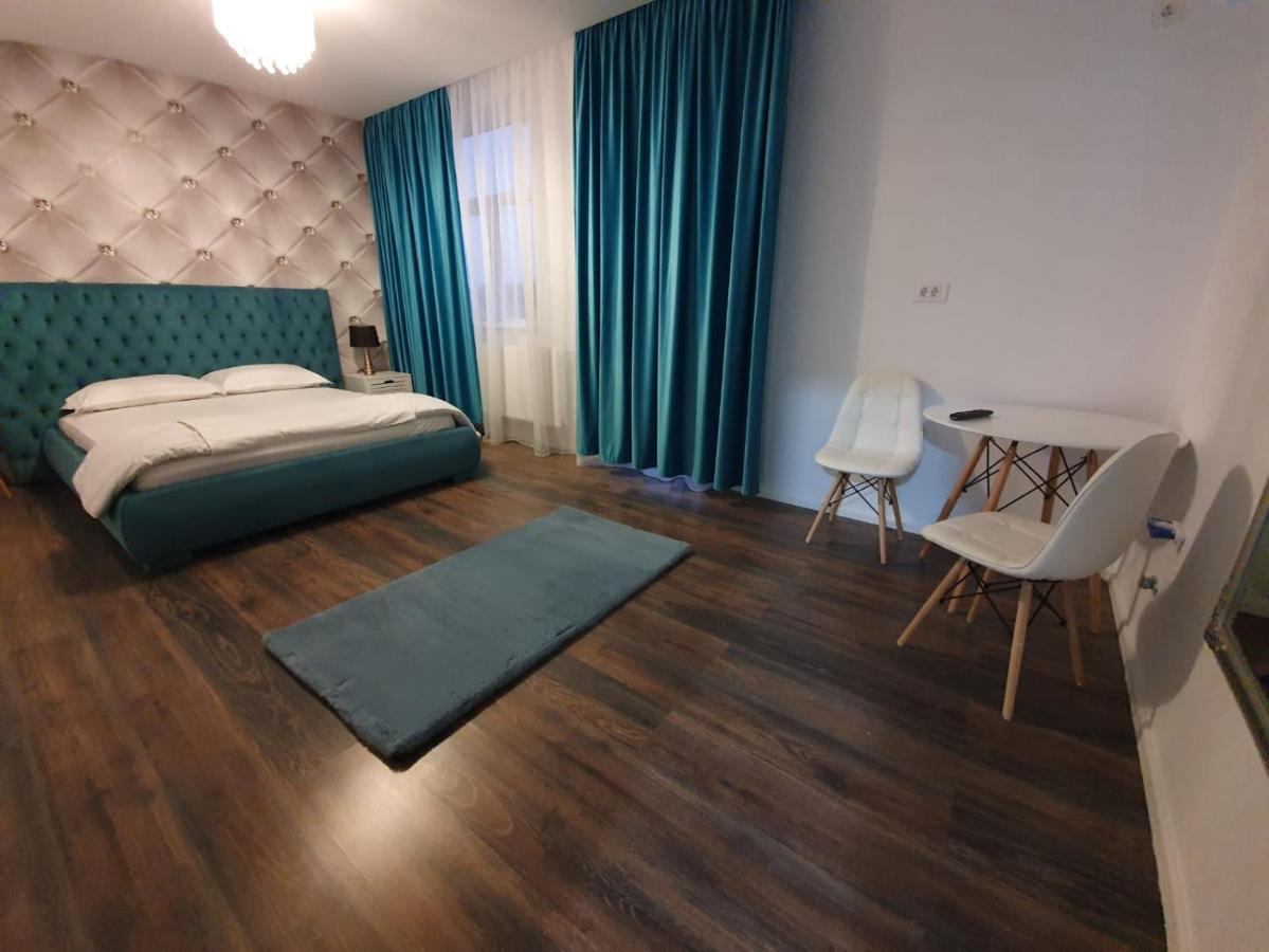 Garsonierre Central Luxury Târgu Jiu Eksteriør billede
